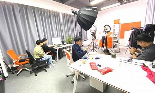 郑州今日期货直播基地在哪(今天郑州期货实时行情)_https://www.gen-fastener.com_上期能源_第1张